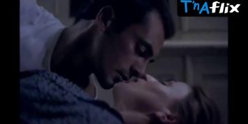 Kariofilia Karampeti Sexy Scene  in Eleftheri Katadisi