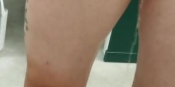 Jenna wets her skirt in the girls bathroom