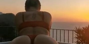 Kommst du mit dazu??? by theonlynatifree from OnlyFans | Coomer