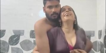 Horny Cheater Wife Fucked By Lover In Bathroom - Raissa Conte