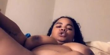 LEGS SHAKING ORGASM 
