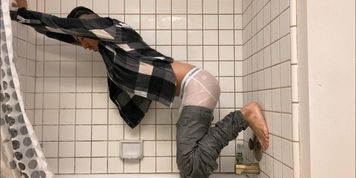 Shower Sagging 4 - SexySaggerYo