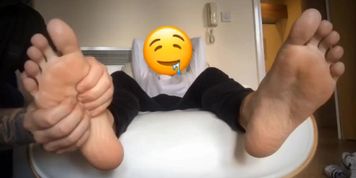 Perfect feet massage and worship 