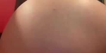 vagabunda se exibindo na pizzaria