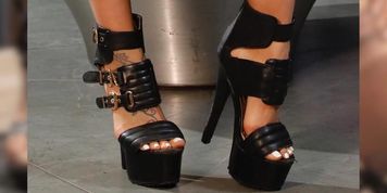 LUNA STAR''s FEET {CLOSE-UP} {SlideShow} {HD}