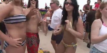 WILD PARTY GIRLS SPRING BREAK - Scene 4