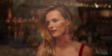 VIDAGE DE COUILLES EN REGLE SUR EDITA VILKEVICIUTE