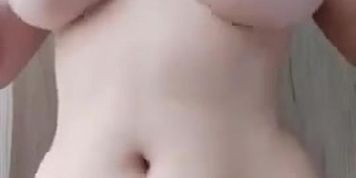 Alittlenekko nipple pinch