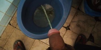 Morning pee in the bathroom - The Cazique