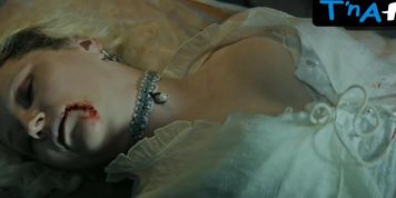 Olga Medynich Breasts Scene  in Vampiry Sredney Polosy