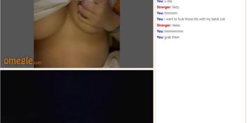 Omegle white female show big boobs with percings and play with it