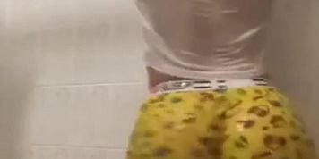Big booty latina twerking