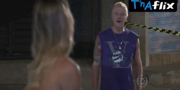 Laura Keller Breasts Scene  in Pe Na Cova