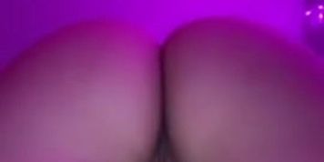 Teen bubble butt clapping and spread open (Fatpussy)