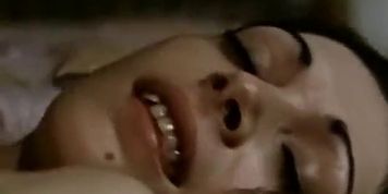 Chomping On Her Hairy Hole! (Isis Taylor)