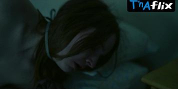 Kaitlyn Dever Sexy Scene  in Unbelievable