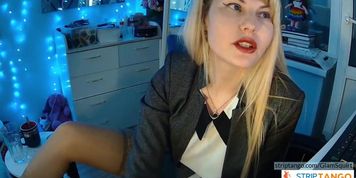 Great Brunette beauty live Cam sex free chat