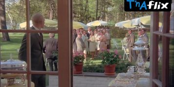 Valerie Perrine Butt,  Breasts Scene  in Slaughterhouse-Five