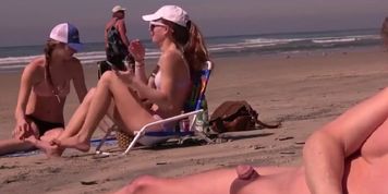 SPH laughing girls at beach