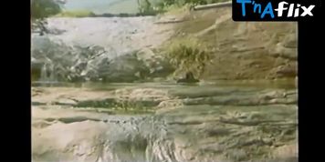 Leila Correia Lesbian,  Butt Scene  in Momentos De Prazer E Agonia