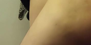 شوهر پایین منتظر زنشه اما زنش خیانت میکنه تلفنی حرف میزنن ایرانی مکالمه آه ناله بی غیرتی REAL CHEATING WIFE