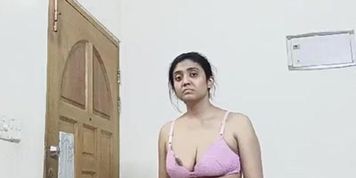 Sexy Girl Showing And Fingering