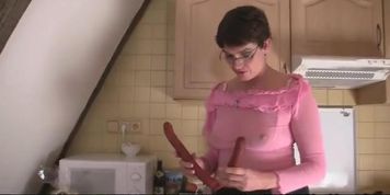 He cums on mom in law and his wife comes in