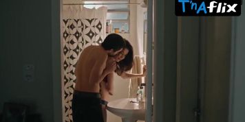 Marjorie Estiano Butt,  Breasts Scene  in Sob Pressao