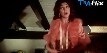 Gillian Bray Breasts Scene  in Il Padrone E Loperaio