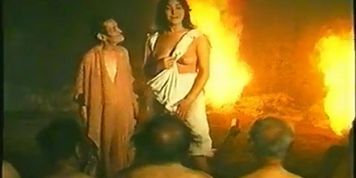 Gabriella Giorgelli Breasts Scene  in Novelle Licenziose Di Vergini Vogliose
