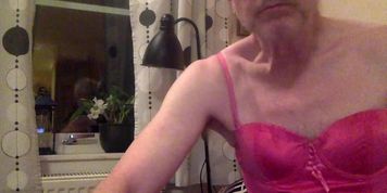 Sissy jerks off and eats the cum