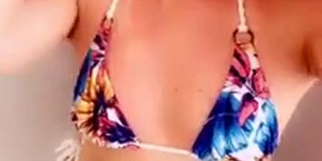 Aj Applegate shower (Kaylee Evans)