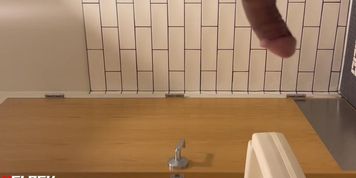 Bathroom Flash 14