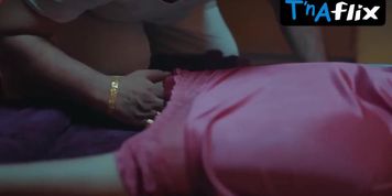 Priyanka Chaurasia Sexy Scene  in Kala Khatta