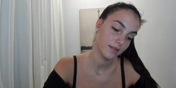 Cam Mia