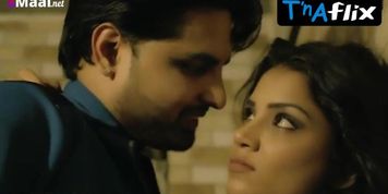 Palak Singh Sexy Scene  in Gayab