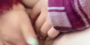 Elle N'en Peut plus et Jouit Jusqu'&agrave; S'&eacute;vanouir !