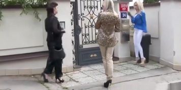 Lesbian threesome fingering