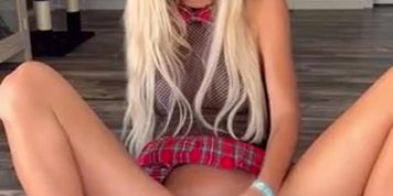 Lucy.louu giant dildo (Country Girl, Sweet Paige)