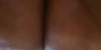 Phat pussy has shaking orgasm on body wand *moaning*