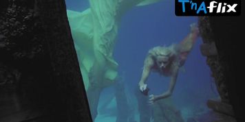 Daryl Hannah Breasts Scene  in Splash