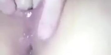 Wet dripping pussy masterbation squirting 