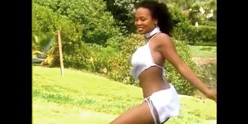Taylor (aka Toni Taylor) (Isis Taylor, Kim Nike)