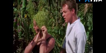 Dawn Wells Sexy Scene  in Gilligan'S Island