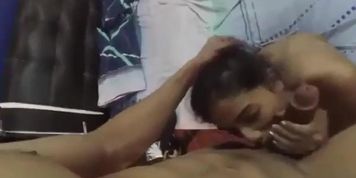 Indian Girl Blowjob (indian_girl)