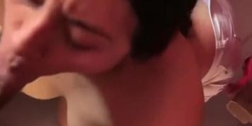 Carbaleon96 La chica nueva que lava su ropa est&Atilde;&iexcl; loca