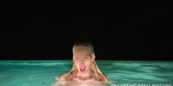 Linsey Donovan Nude Pool Tease Video Leaked