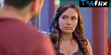Tripti Berra Breasts Scene  in Aarzoo