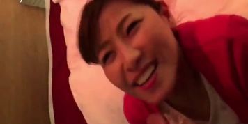 japanese cheating girl blow job