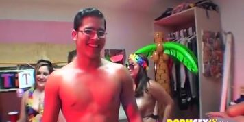 Luau Party - DareDorm_0061